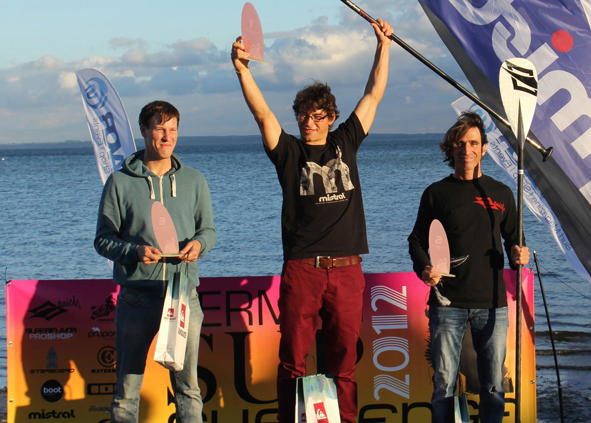 Kai-Nicolas Steimer und Thomas Wendt bei der Siegerehrung der German SUP Challenge 2012.